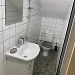Norm Dorm Center Hotel *