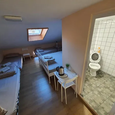 Norm Dorm Center Otel *